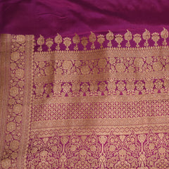 pure crepe magenta pink saree with jari boarder