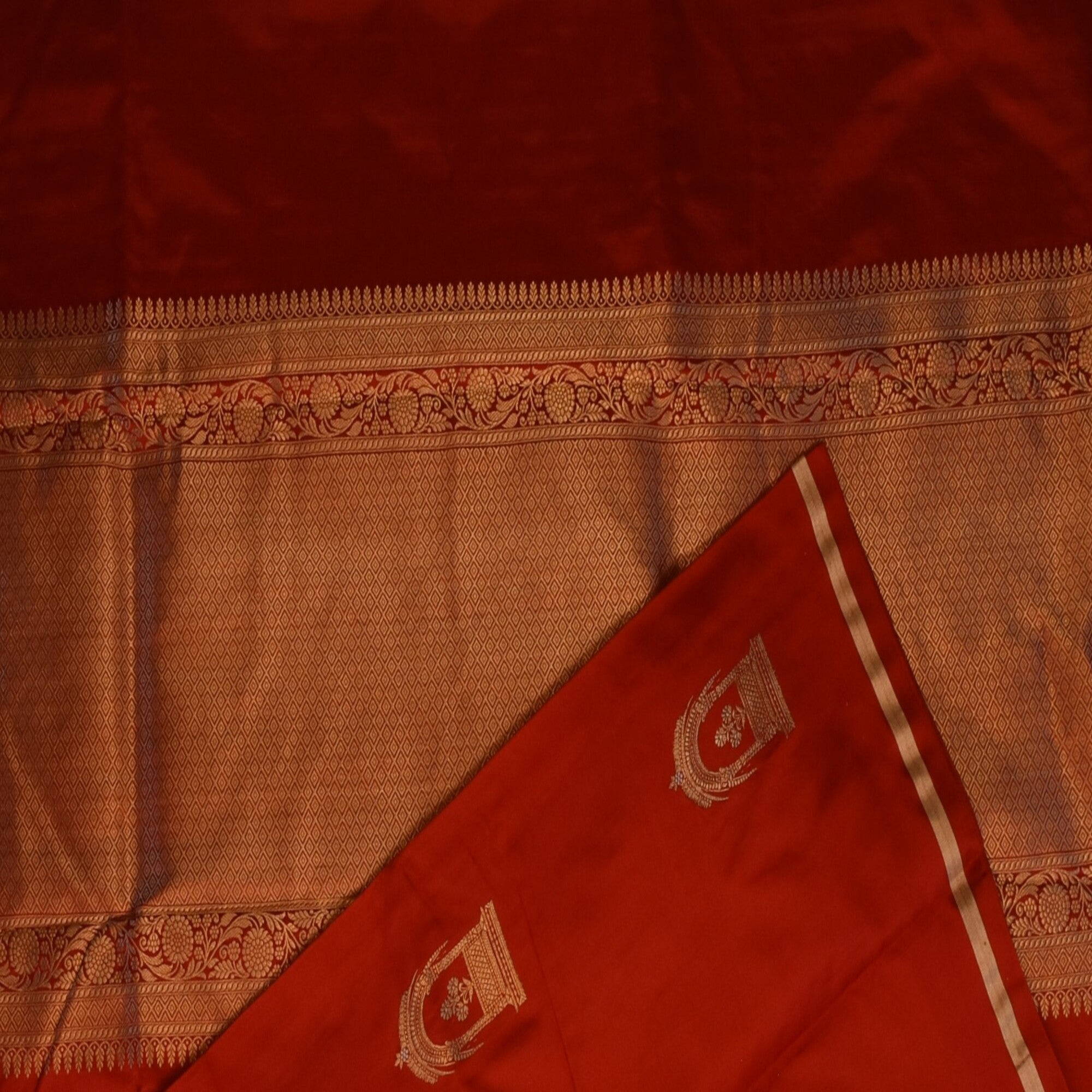 Benarasi pure silk red saree with jari work