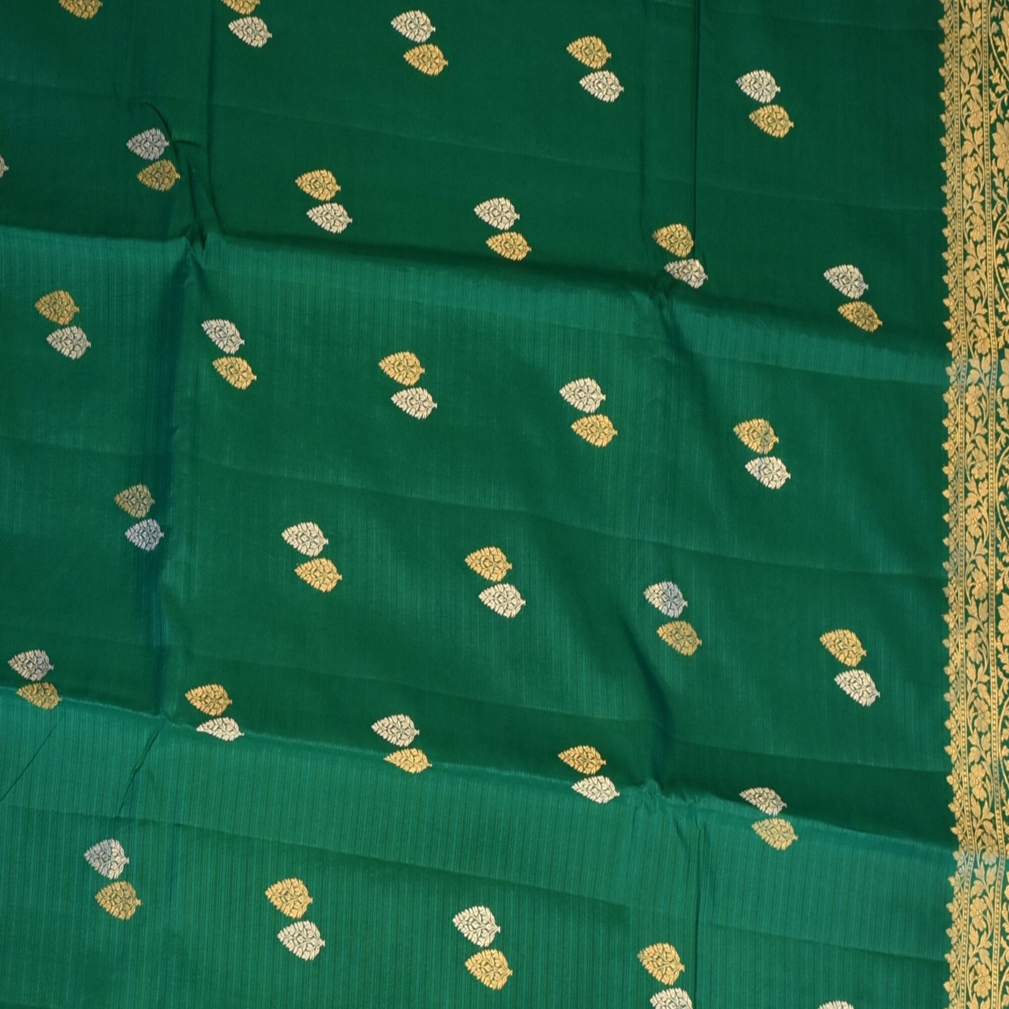Benarasi pure silk green saree with jari work boarder
