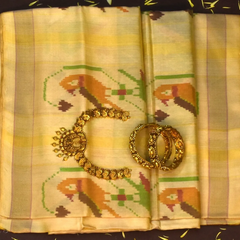 Rajkot Patola Goldenrod Saree with Blouse