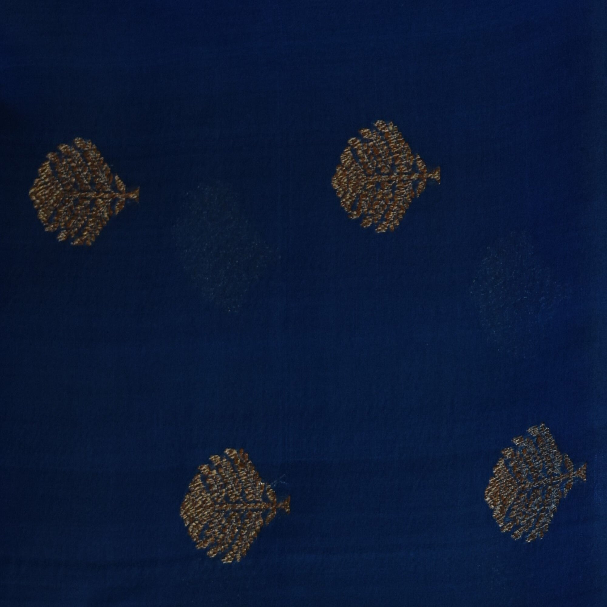 Benarasi cora silk shot blue saree with red jari work boarder
