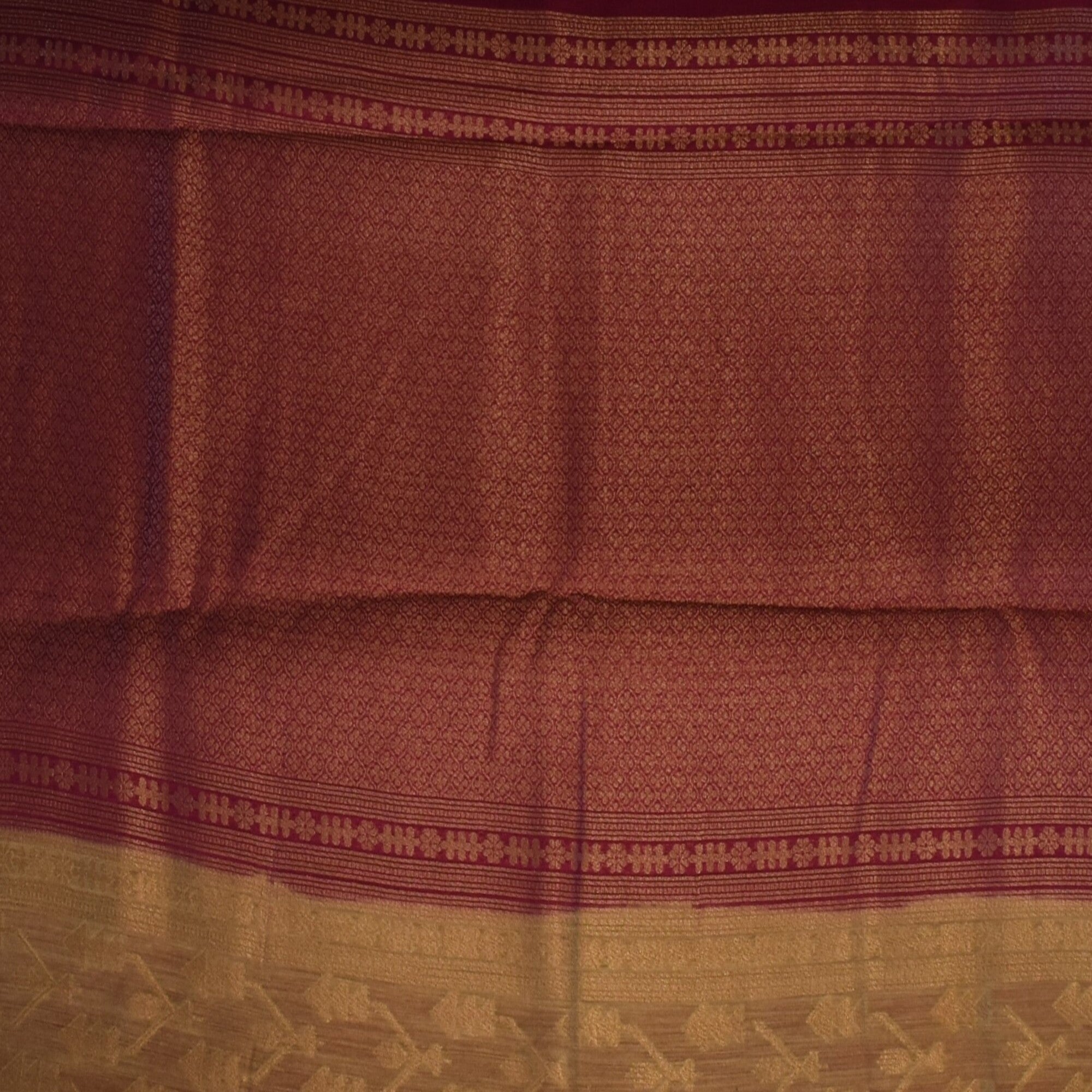 Benarasi monga silk beige saree with pink boarder jari work