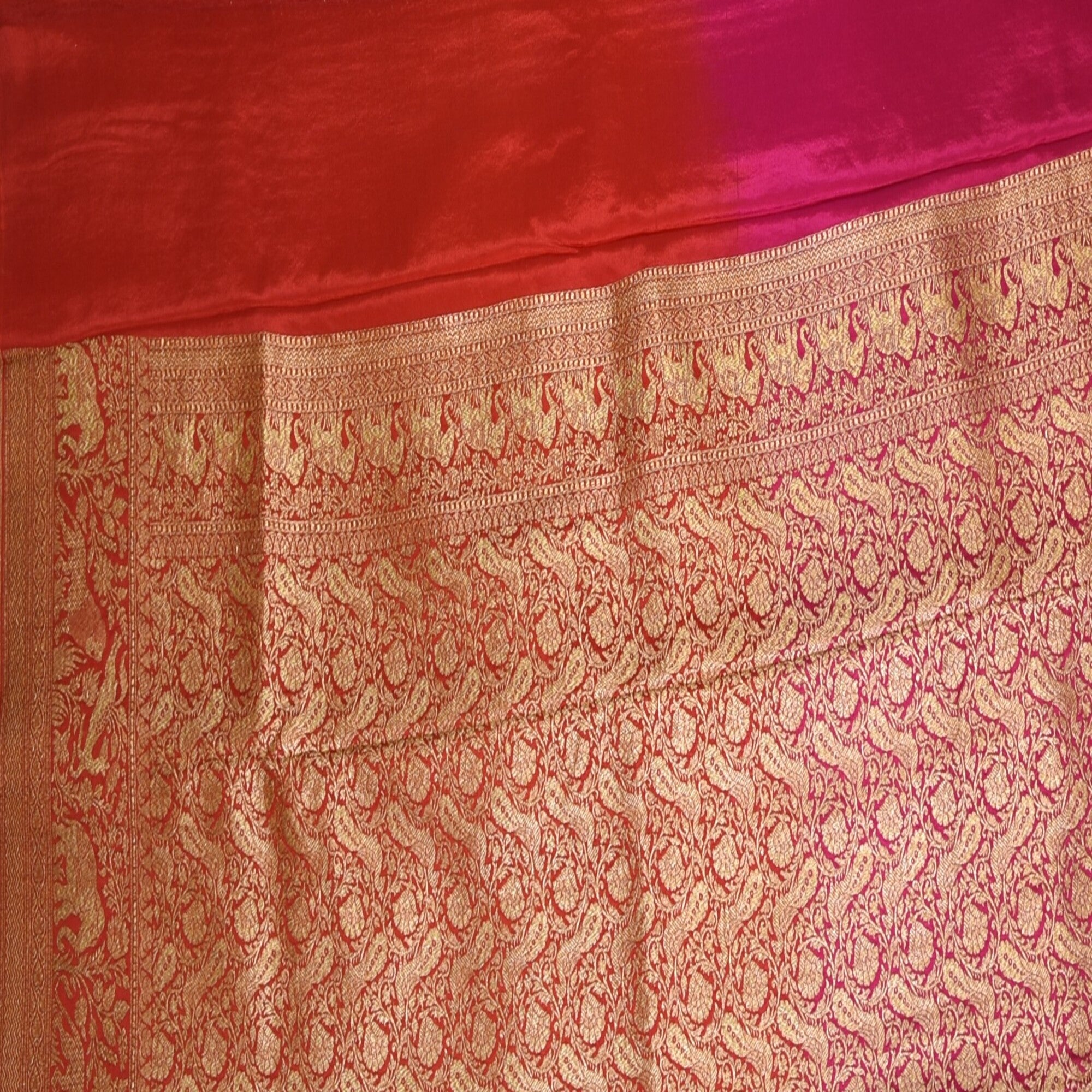 Benarasi crepe silk pink and red mix saree with jari boarder