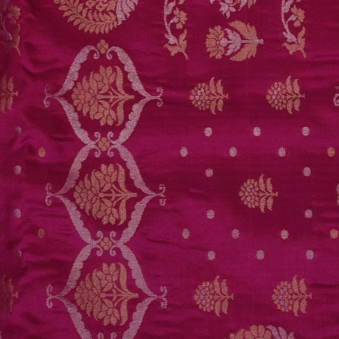 Banarasi Pink Saree With Jari Boarder with Blouse