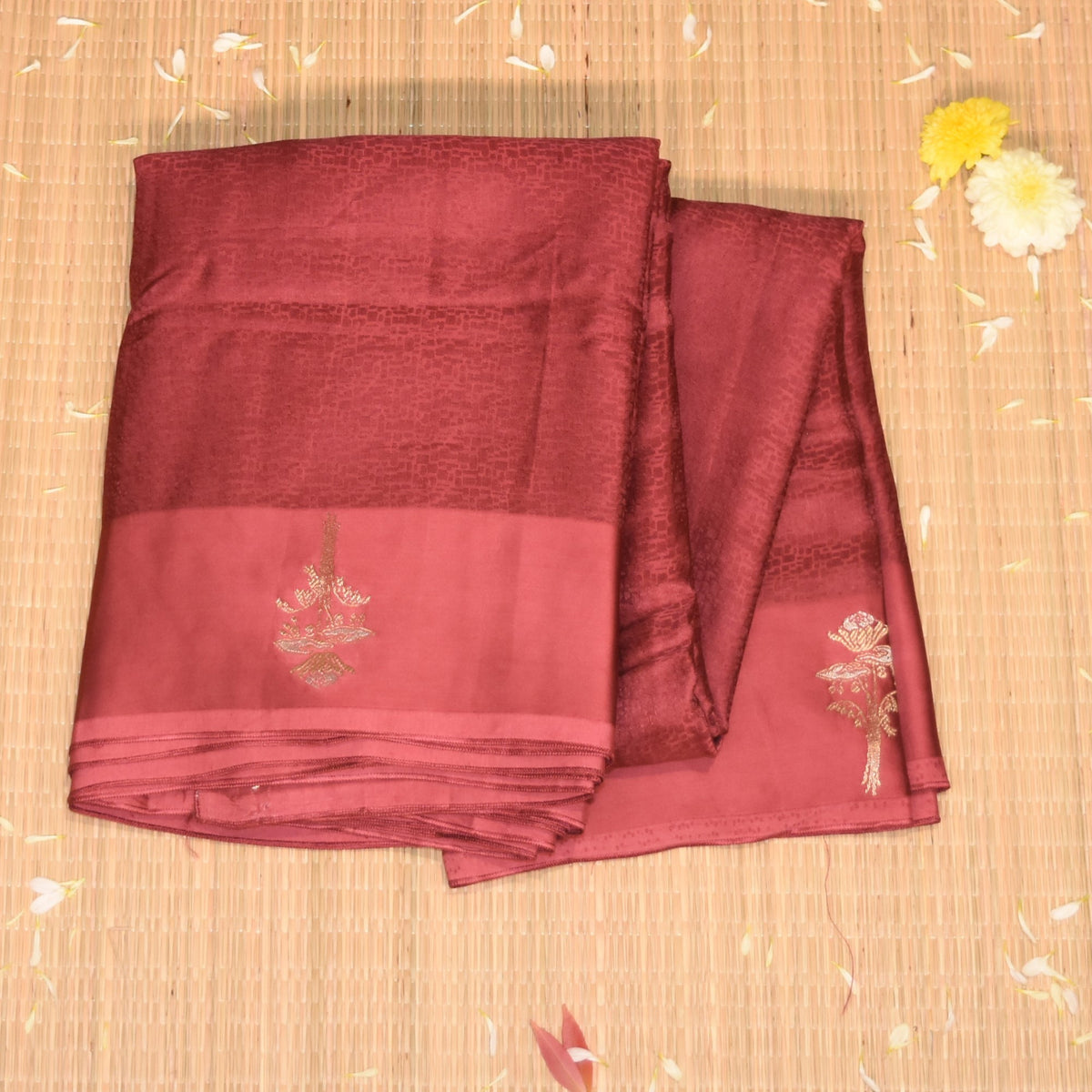 Benarasi Crepe Silk pastel maroon with flower motifs