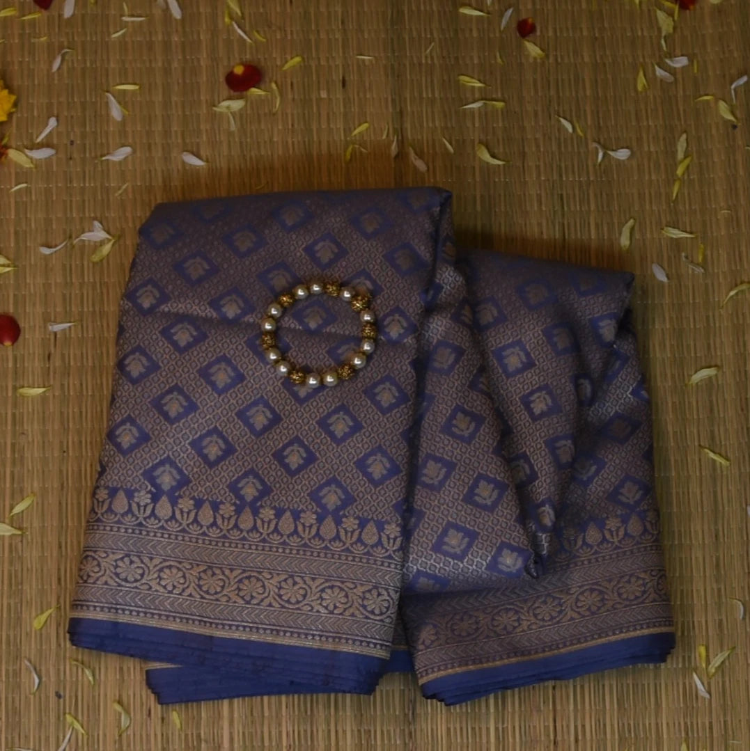 Banarasi Mauve Saree Jari Boarder with Blouse
