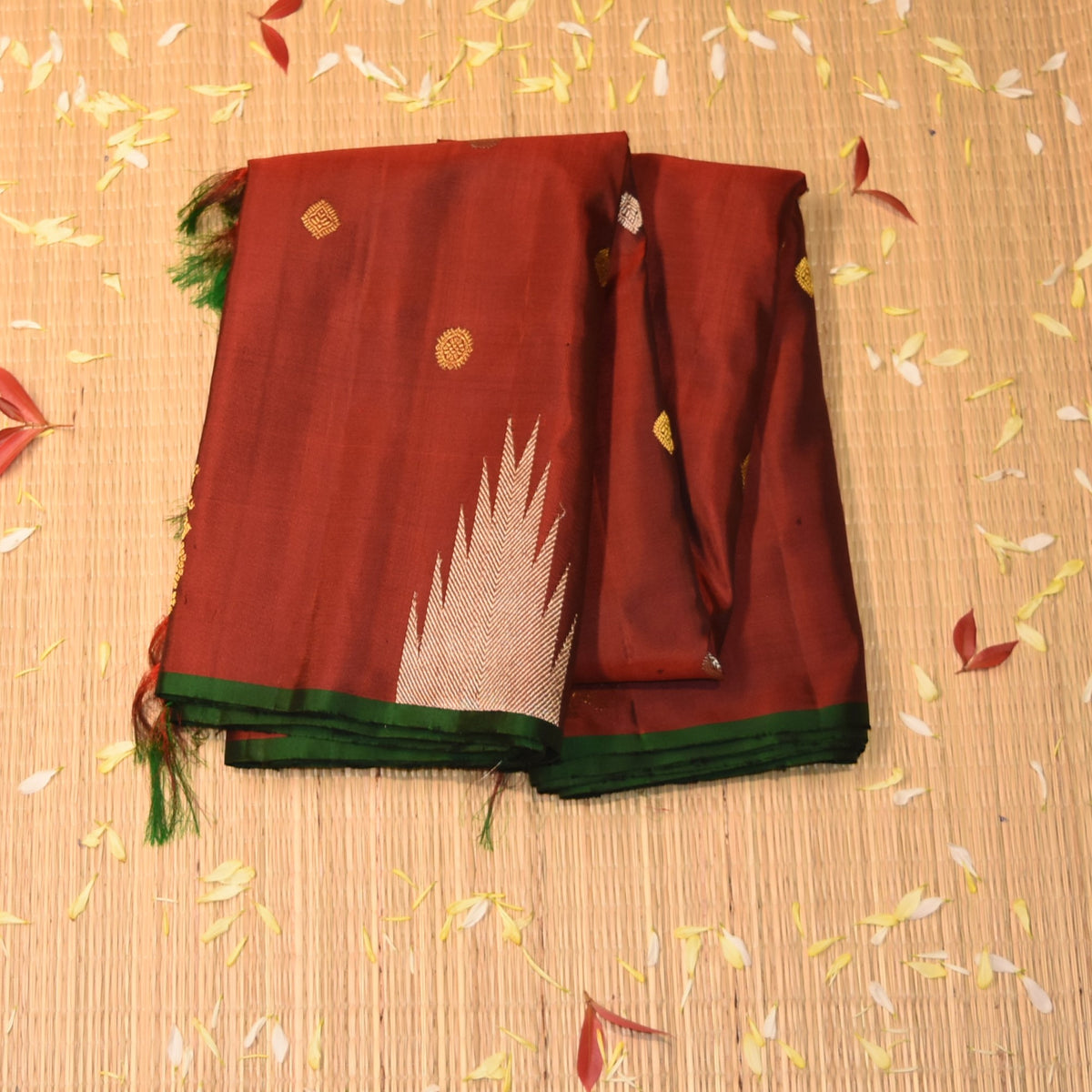 Gadwal pure silk Maroon saree with jari boarder