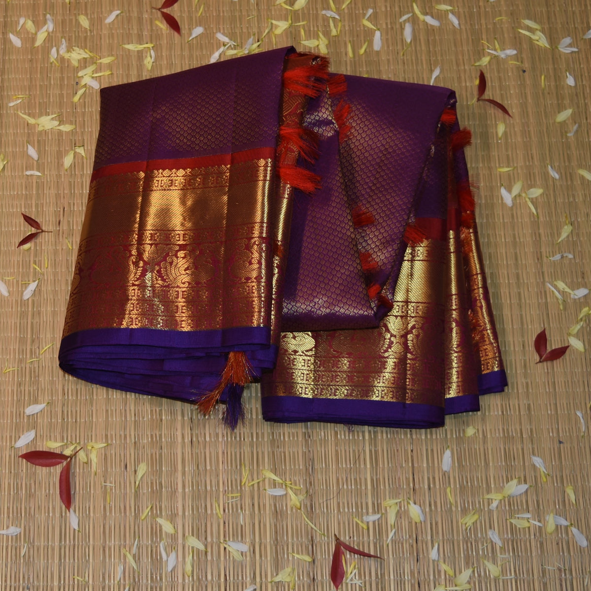 Gadwal pure silk purple saree with full of jari boarder