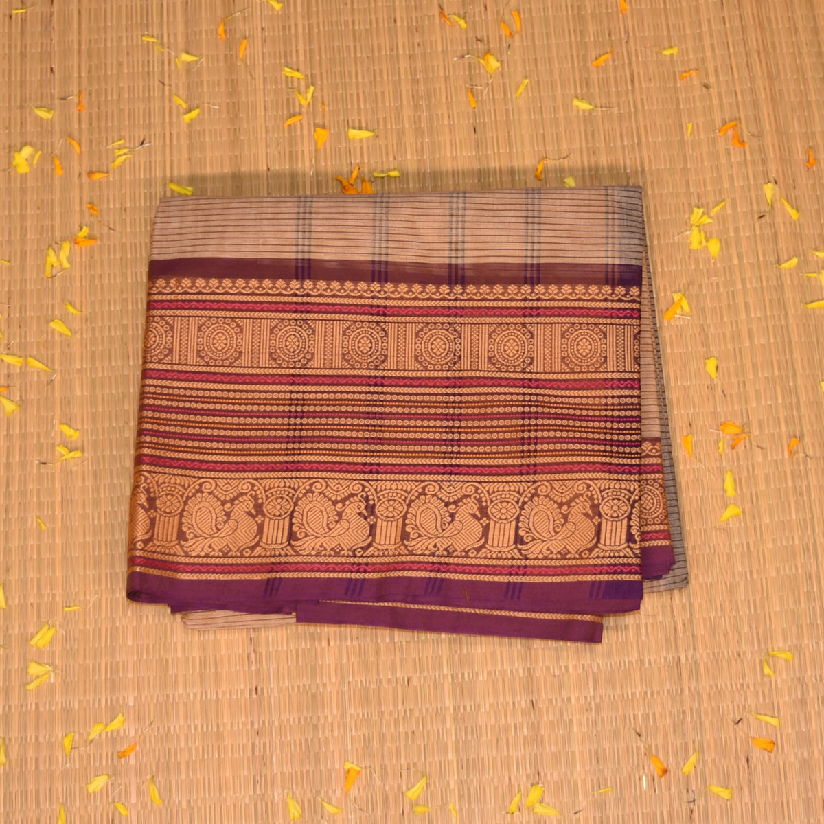 Kanchi Cotton Beige saree with thread boarder