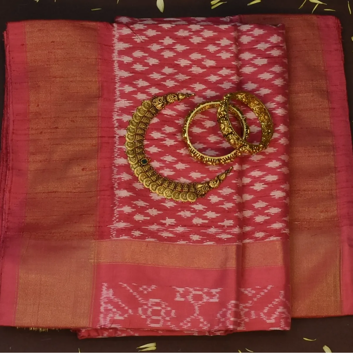 Pochampally ikkat Rosewood Saree with Blouse