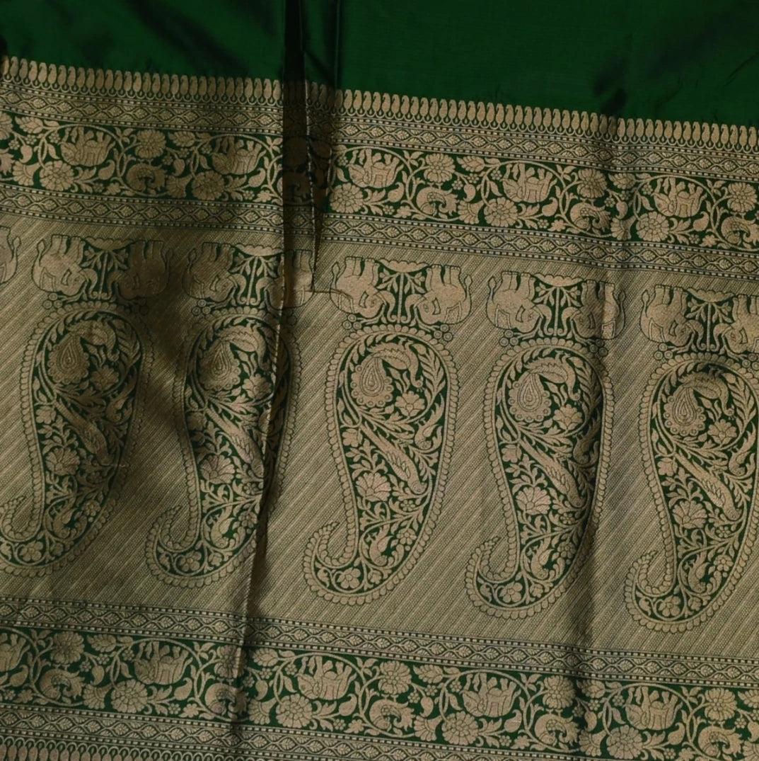 Banarasi Bottle Green Jari Boarder with Blouse