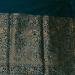 Banarasi Shot Green Saree With Jari Boarder with Blouse