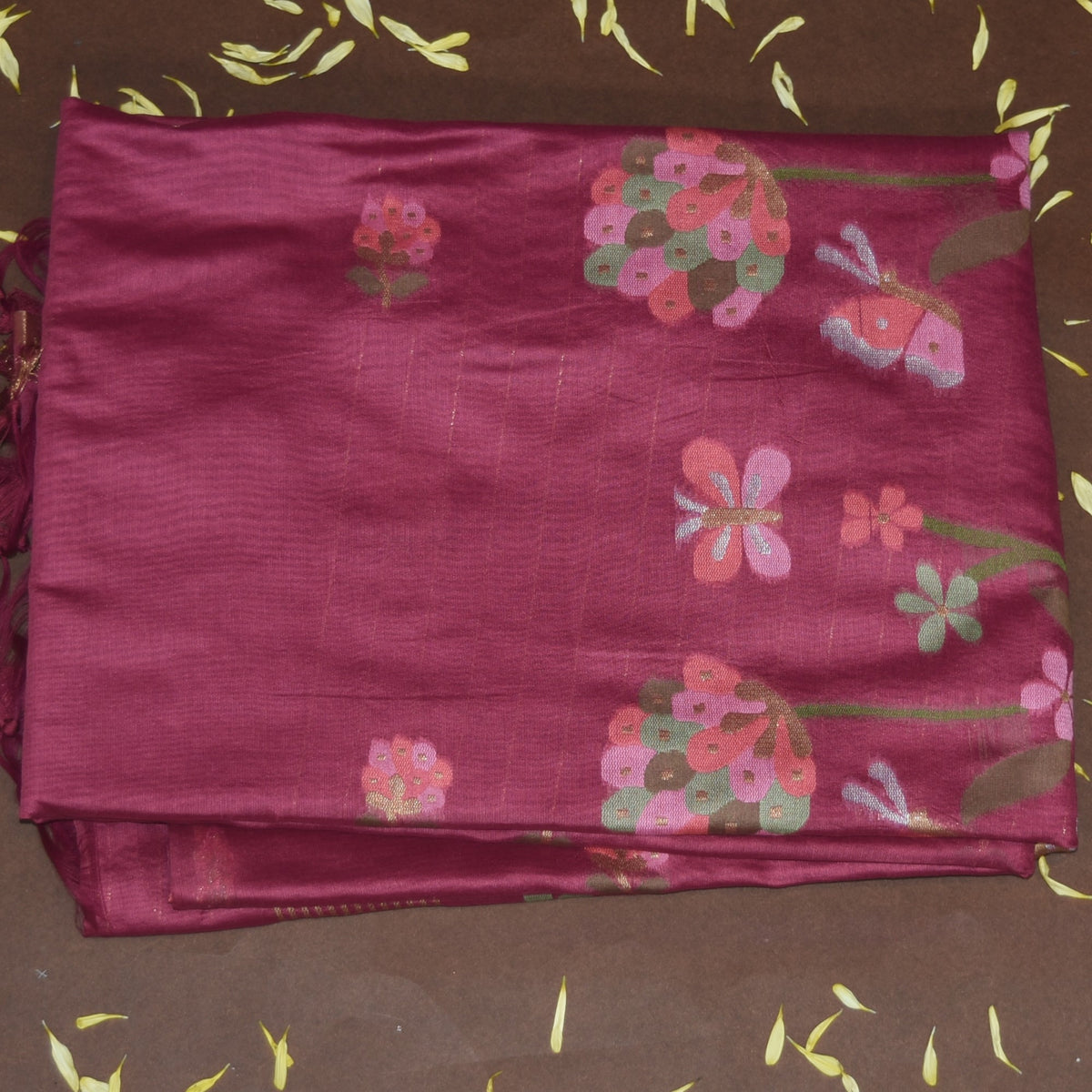 4406 semi tussur magenta pink saree with self thread work