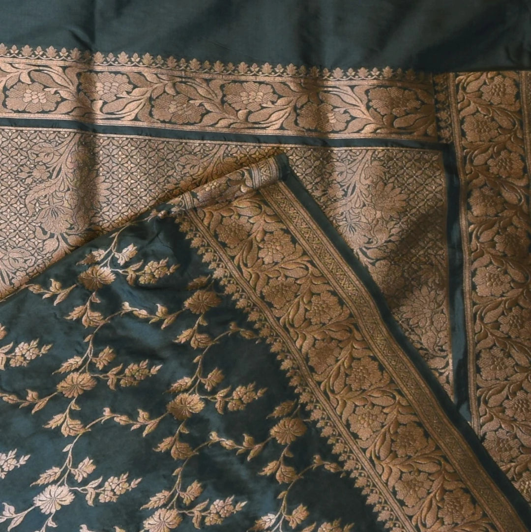Banarasi Art Silk Gray Saree With Jari Boarder with Blouse