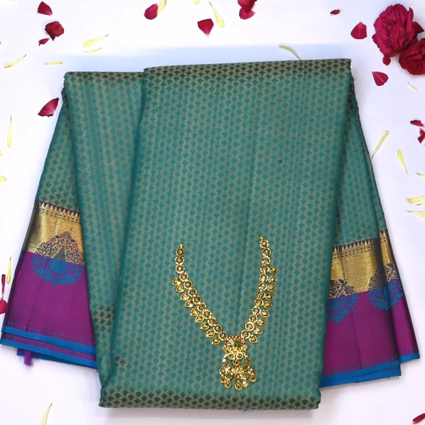 Kanchipuram Silk Forest Green Saree with Blouse