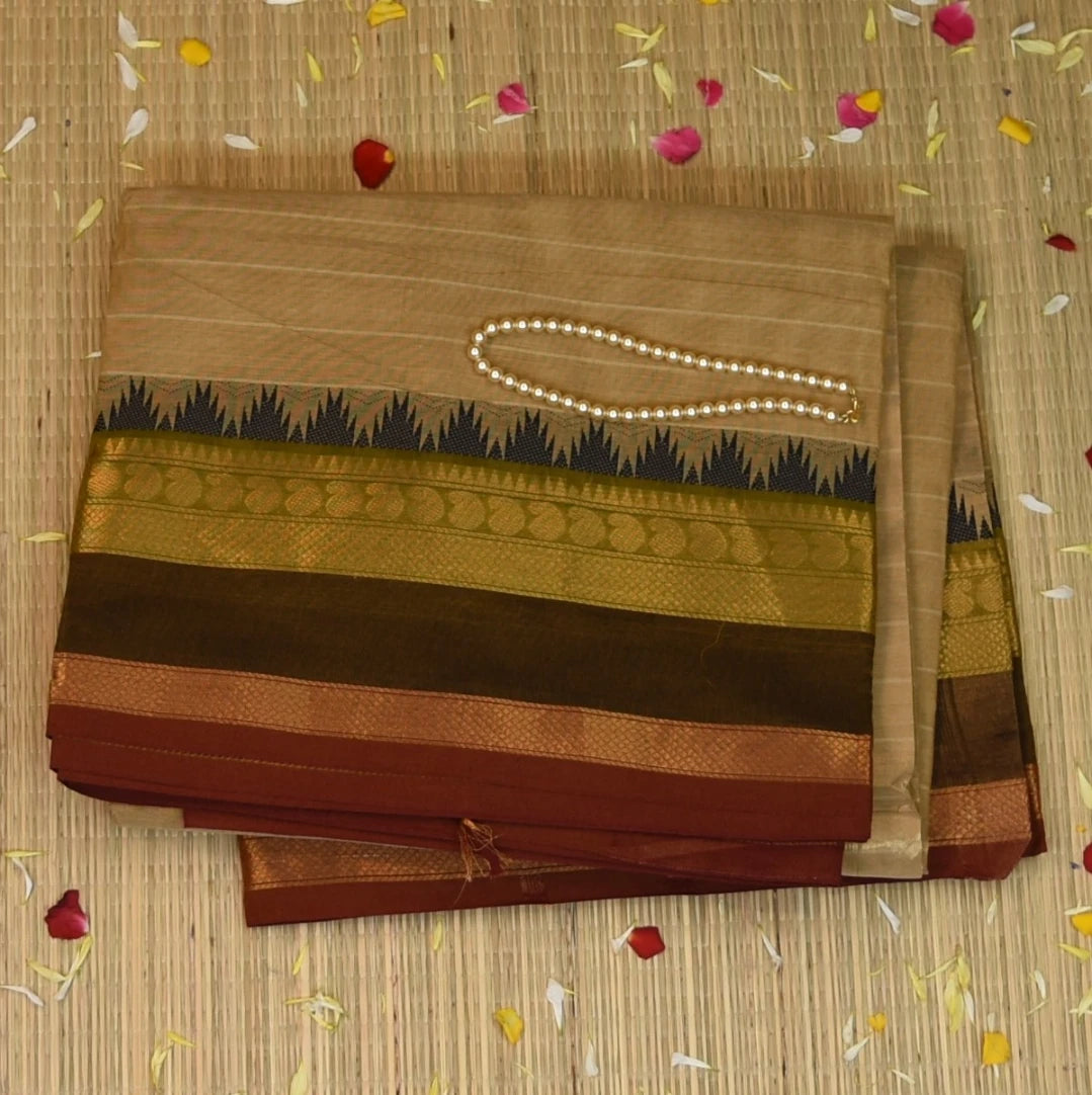 Kanchi Cotton Cream Saree With Jari Boarder with Blouse