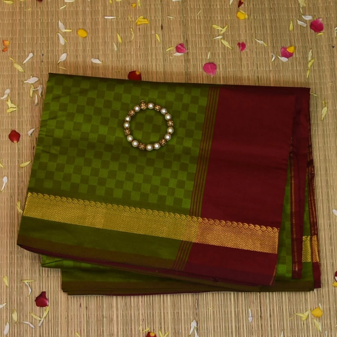 Kanchi Semi Cotton Green Check Saree With Zari Border
