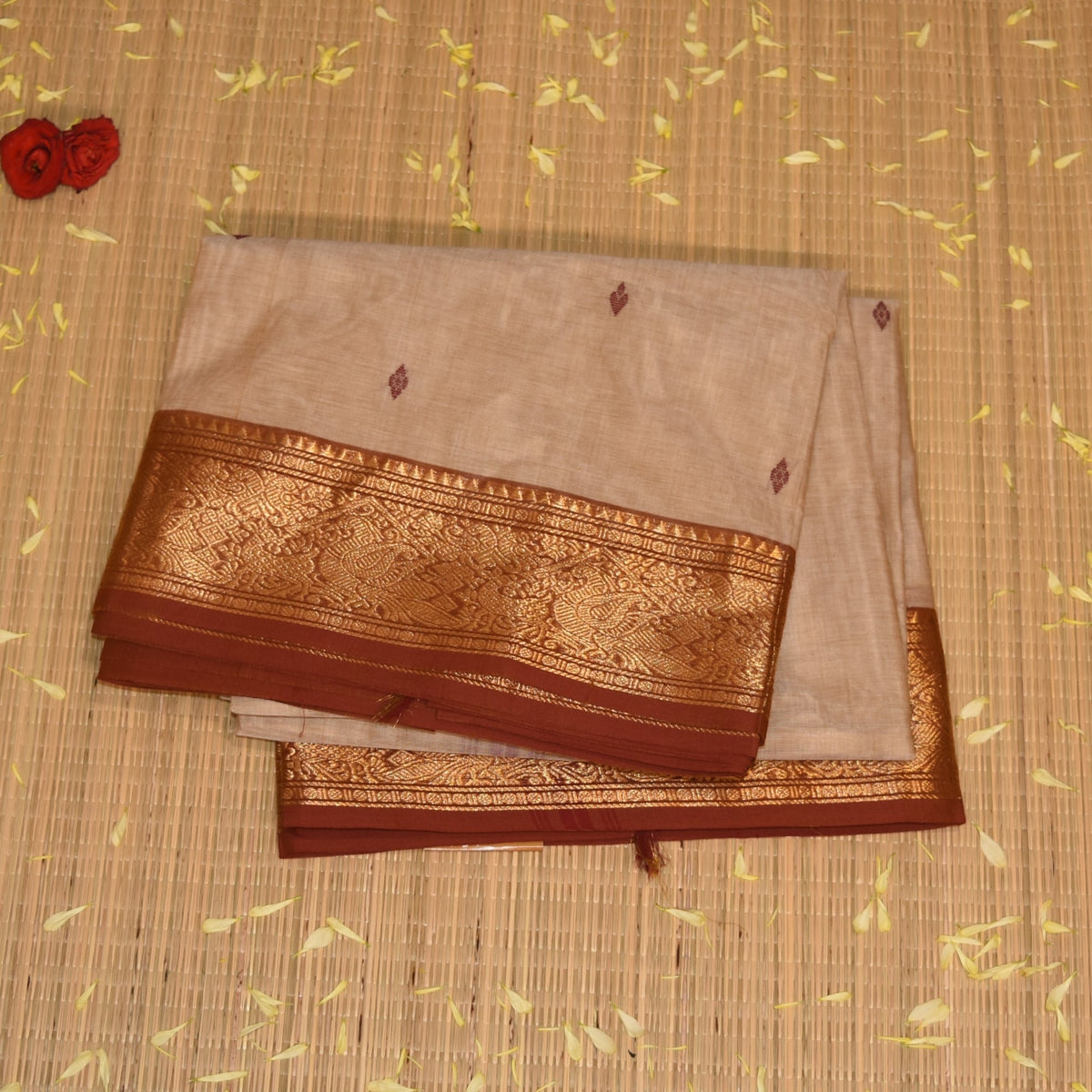 Kanchi Cotton Cream saree with jari boarder