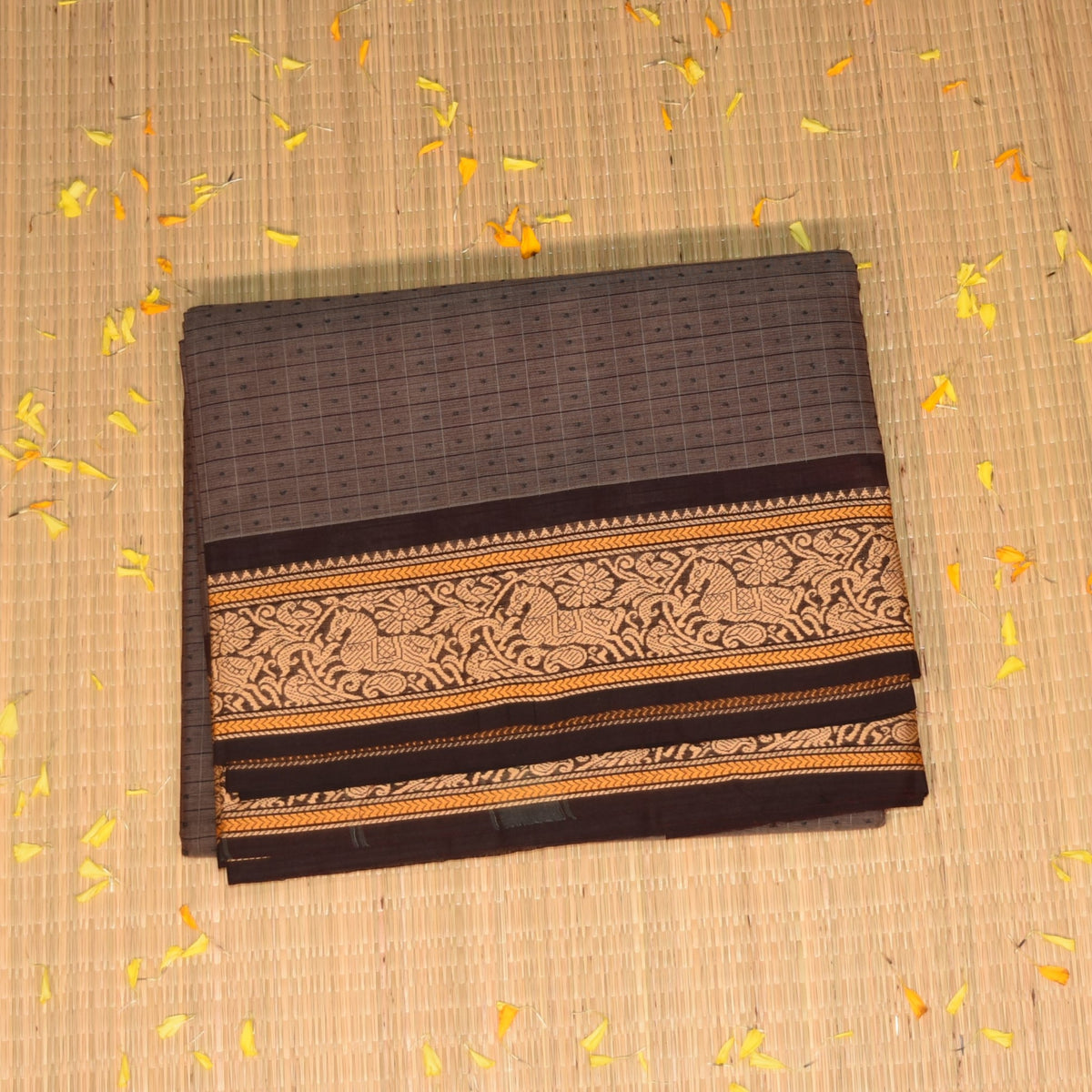 Kanchi Cotton Brown saree with thread boarder